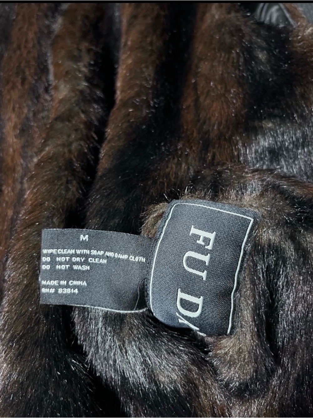 Unisex Dark Brown Faux Fur Reversible Vest - Stylish Layering Piece. Size M - Picture 8 of 8
